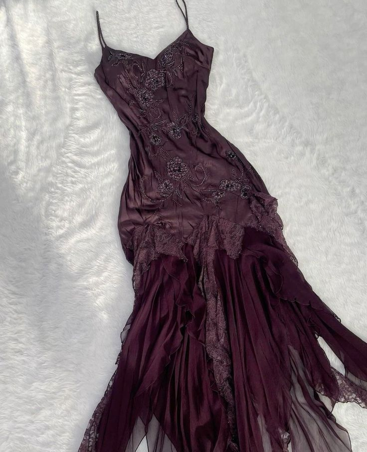 Dark Purple Fashion Exquisite Beaded Spaghetti Straps Long Satin Formal Evening Gown Formal Prom Dresses Party Dresses Main image