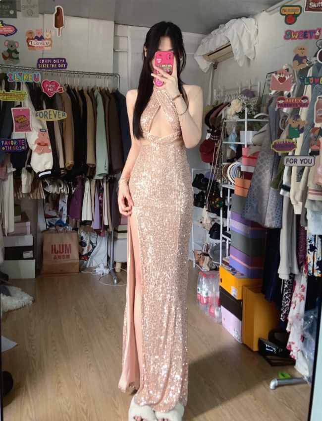 Sparkling Champagne Pink Halter Neck High Slit Sequined Long Formal Prom Dresses