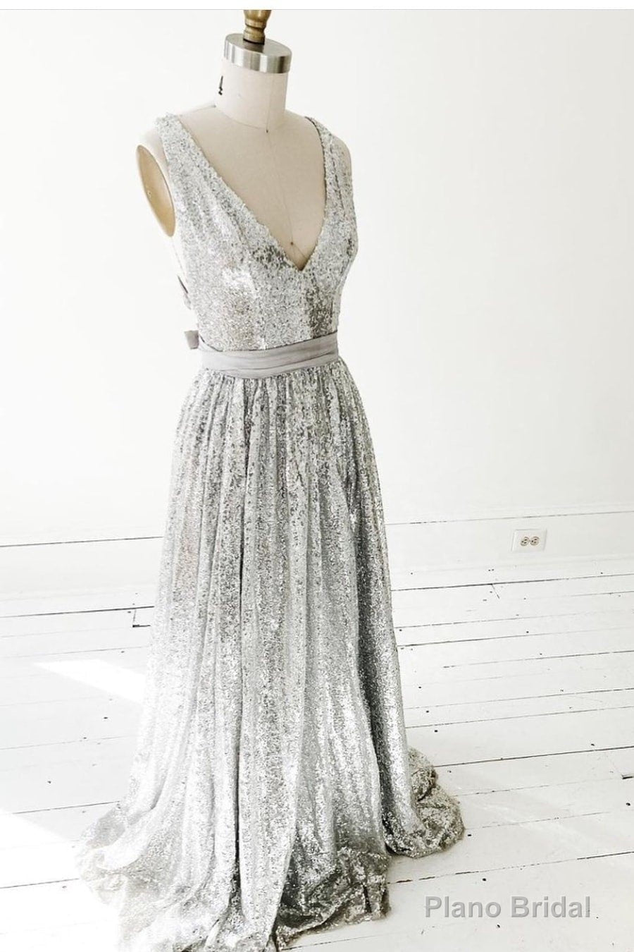 Sparkly A-line Silver Sequin Prom Dresses with V-neckline