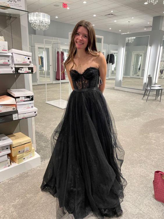 Strapless A Line Tulle Formal Prom Dresses Black Lace Formal Evening Gown Main image