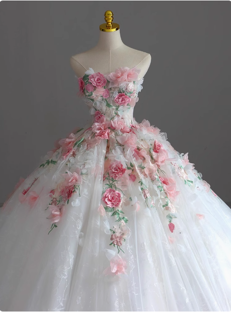 Strapless Runaway Princess Floral Tulle Floor-Length Wedding Dresses