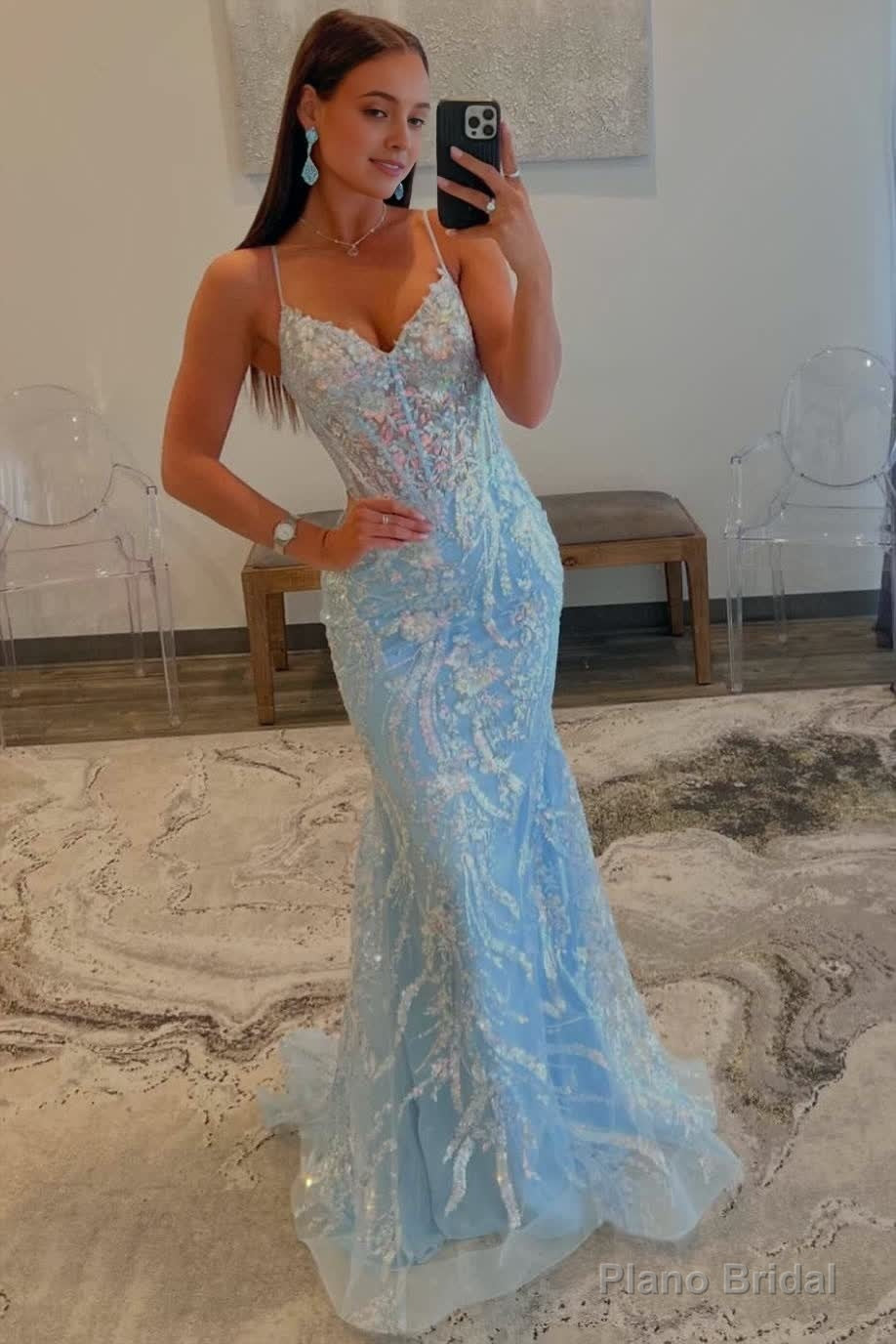 Straps Light Blue V-Neck Sequin Appliques Mermaid Prom Dress Main image