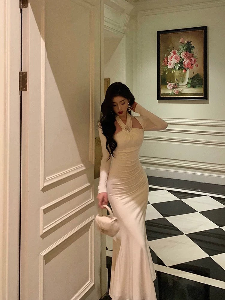 Stunning Sheath Halter Long Sleeves White Date Night Dresses Ruffles Formal Prom Dresses Birthday Outfit
