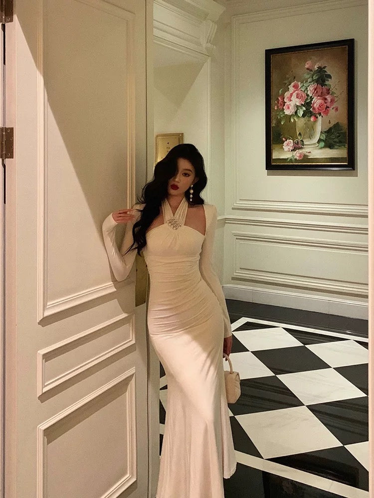 Stunning Sheath Halter Long Sleeves White Date Night Dresses Ruffles Formal Prom Dresses Birthday Outfit