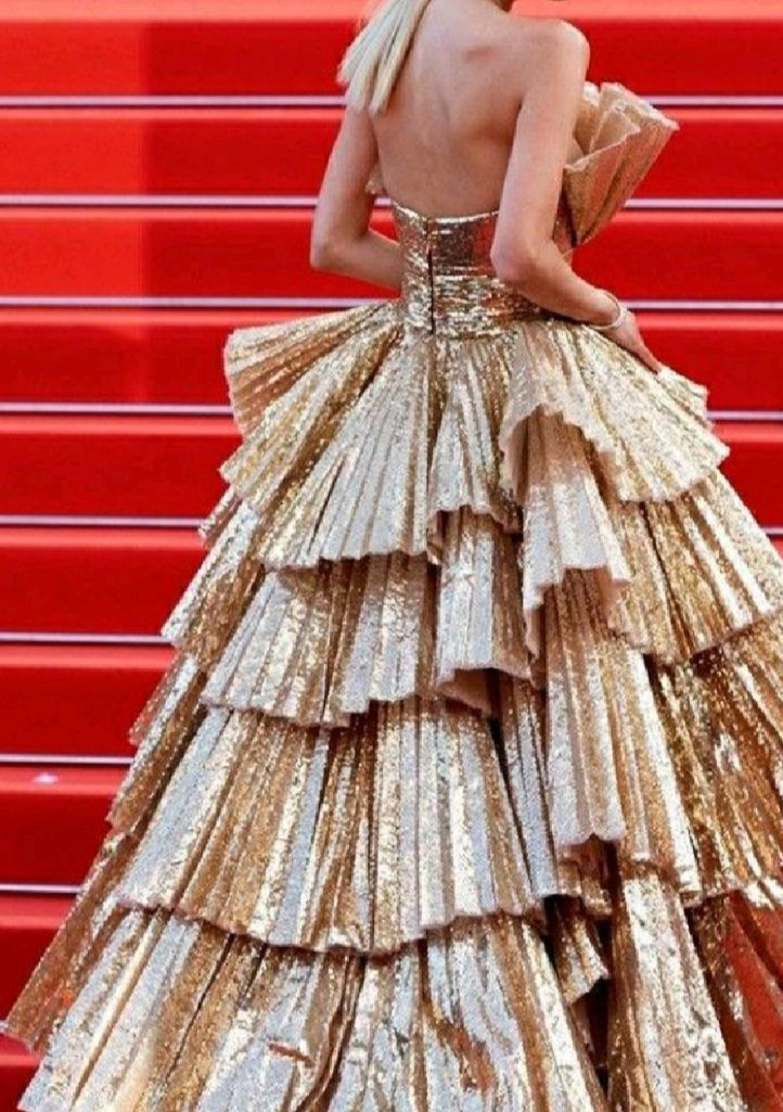 Stylish Golden Tiered Ball Gown Long Formal Evening Party Dresses
