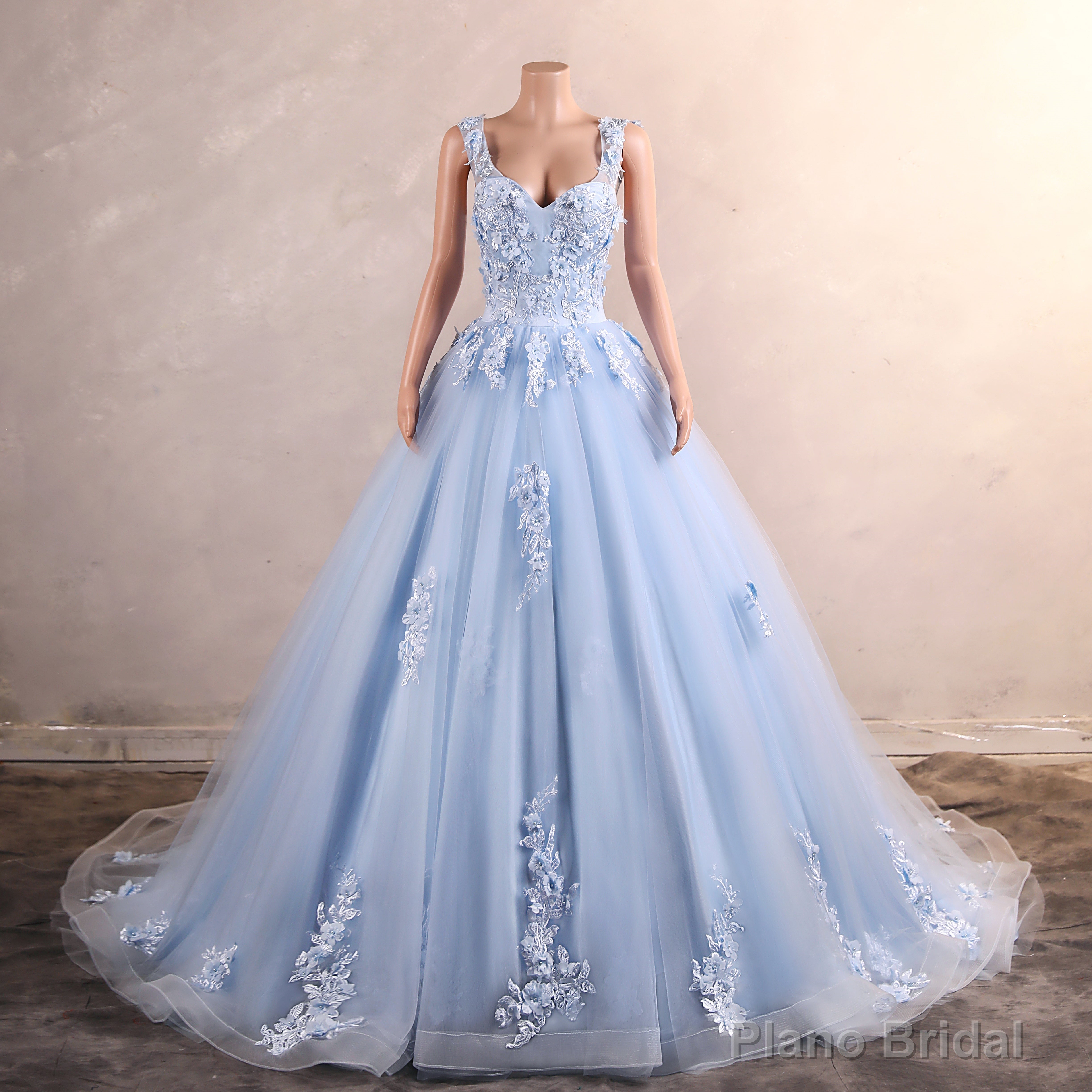 Sweet 16 Corset Tie Back Ball Gown Light Blue Quinceanera Dresses Train Sleeveless Sweetheart Tulle Cowl Back with Pearls Appliques Main image