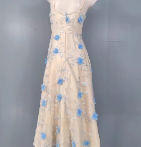 Sweet A-Line 3D Floral Embroidery Tulle Long Formal Prom Dresses