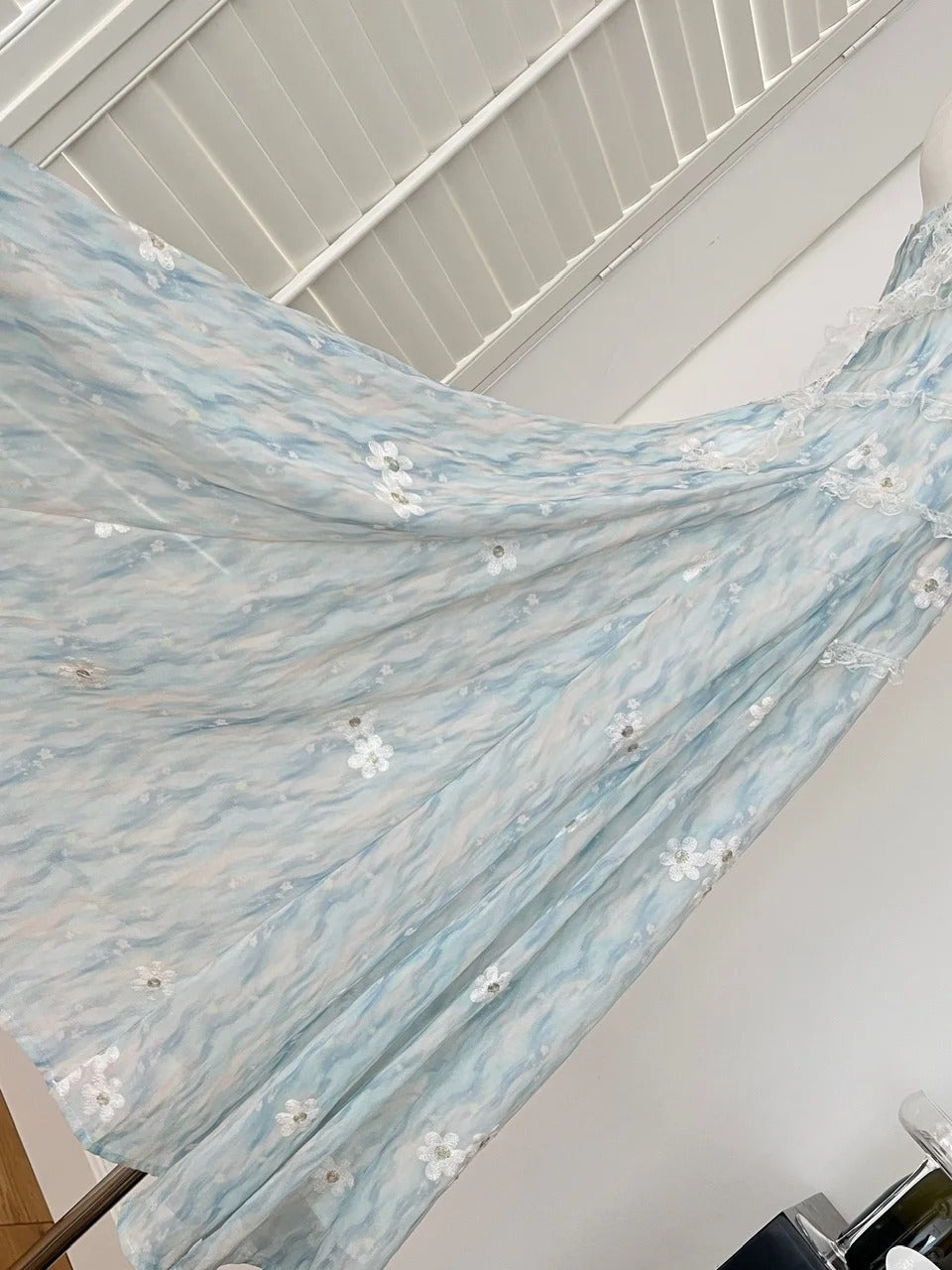 Sweet Blue And White Gradient A-Line Halter Neck Chiffon Long Formal Prom Dresses