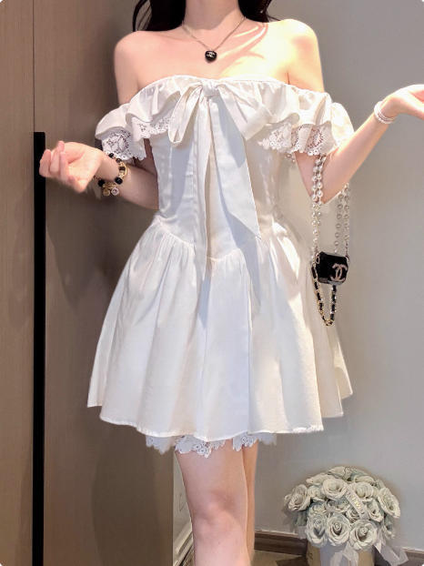 Sweet Bow Shoulder Lace A-Line Birthday Short Skirt Homecoming Dresses Main image