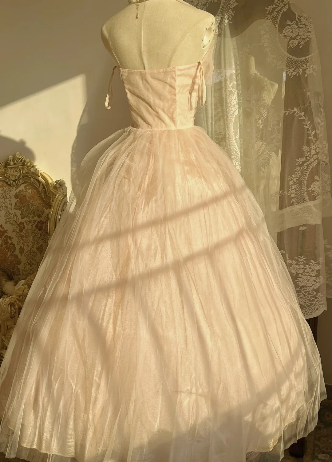 Sweet Pink Halter Neck Tulle Long Ball Gown Prom Dresses