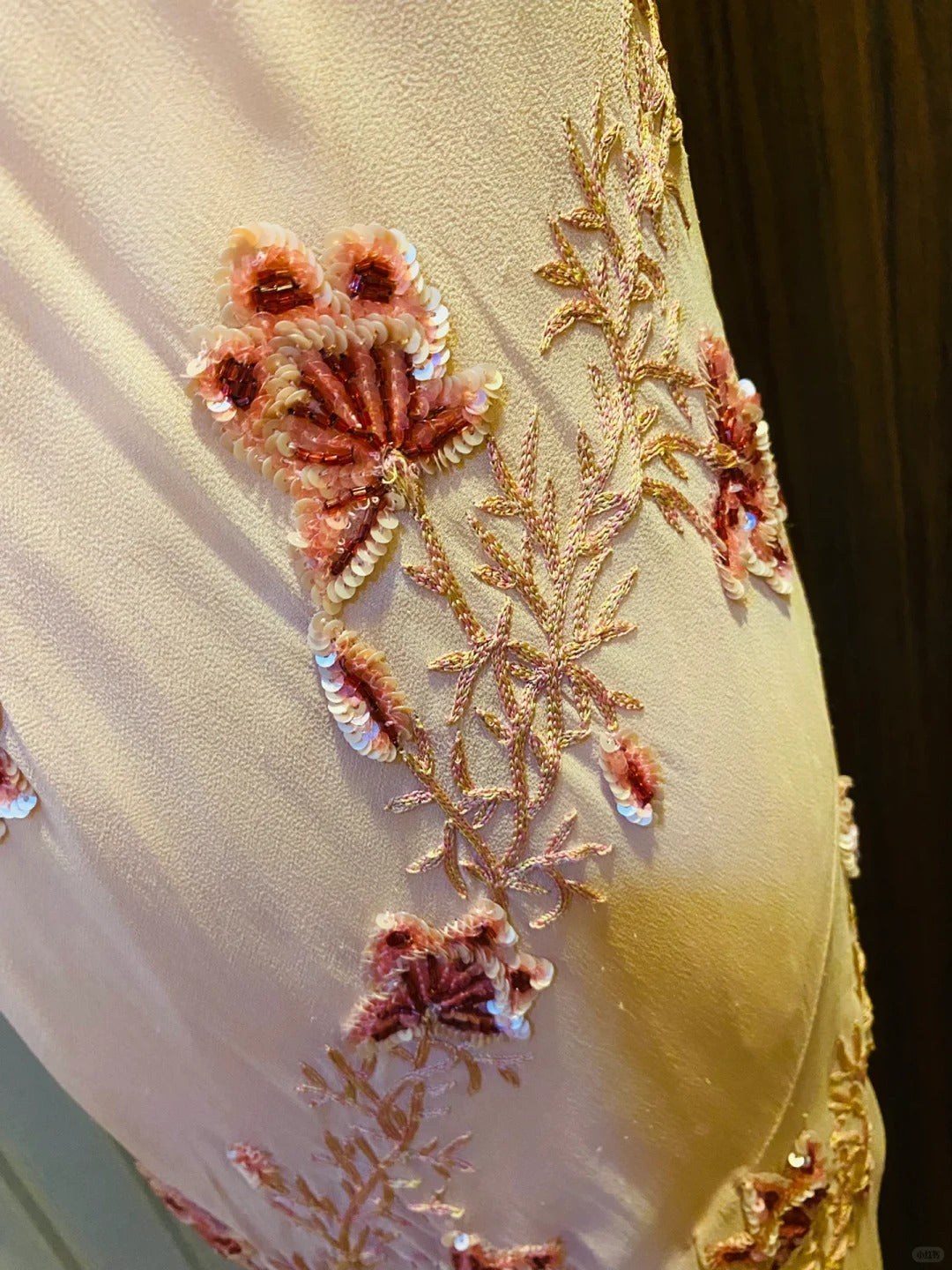 Sweet Pink Sequined Beaded Halter Chiffon Long Formal Prom Dresses
