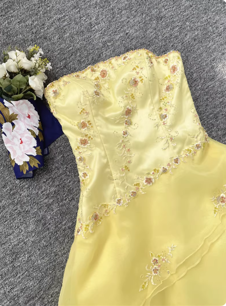 Sweet Princess Yellow A-Line Strapless Beaded Embroidered Tulle Long Formal Prom Dresses