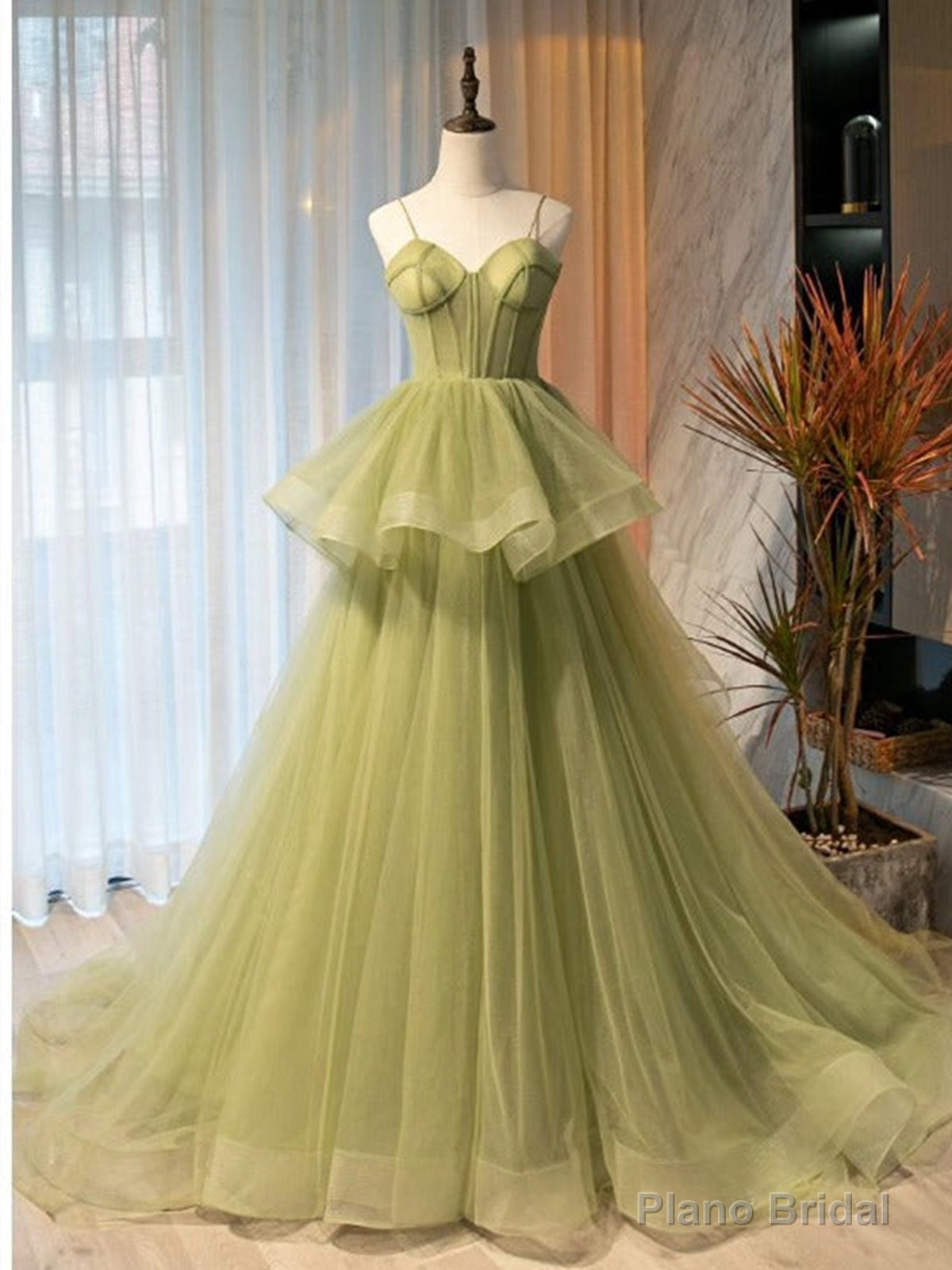 Sweetheart Neck Green Tulle Long Prom Dresses, Green Tulle Long Formal Graduation Dresses Main image
