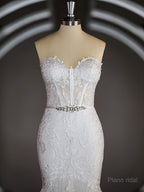 Trumpet/Mermaid Sweetheart Court Train Tulle Wedding Dresses with Appliques Lace