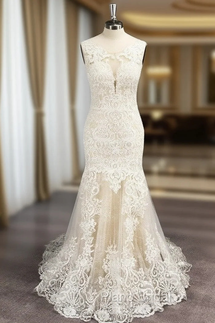 Trumpet/Mermaid Tulle Applique Scoop Sleeveless Sweep/Brush Train Wedding Dresses Main image