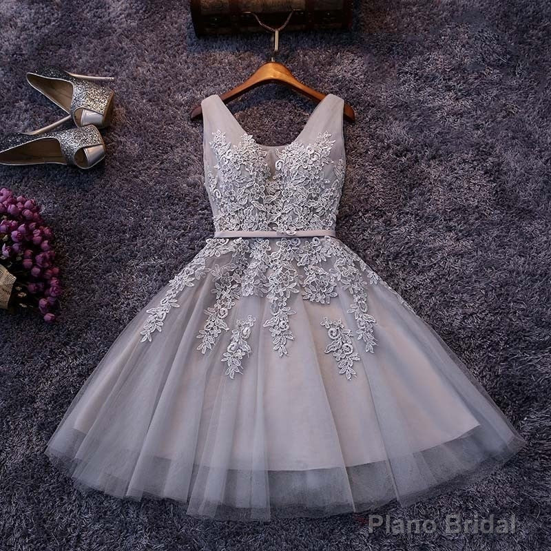 Tulle A-line V-neck Knee-length Lace Short Prom Dresses,Homecoming Dress with Applique