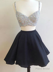 Two-piece A-line Appliqued Spaghetti Strap Bare Homecoming Dress
