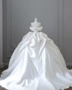 Unique Ball Gown Strapless Off The Shoulder Satin Long Wedding Dresses Brides Dresses