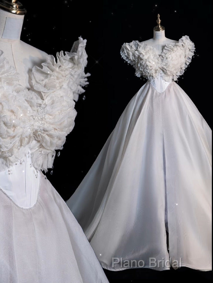 Unique Ball Gown Sweetheart Long Tulle White Wedding Dresses Brides Dresses Secondary image