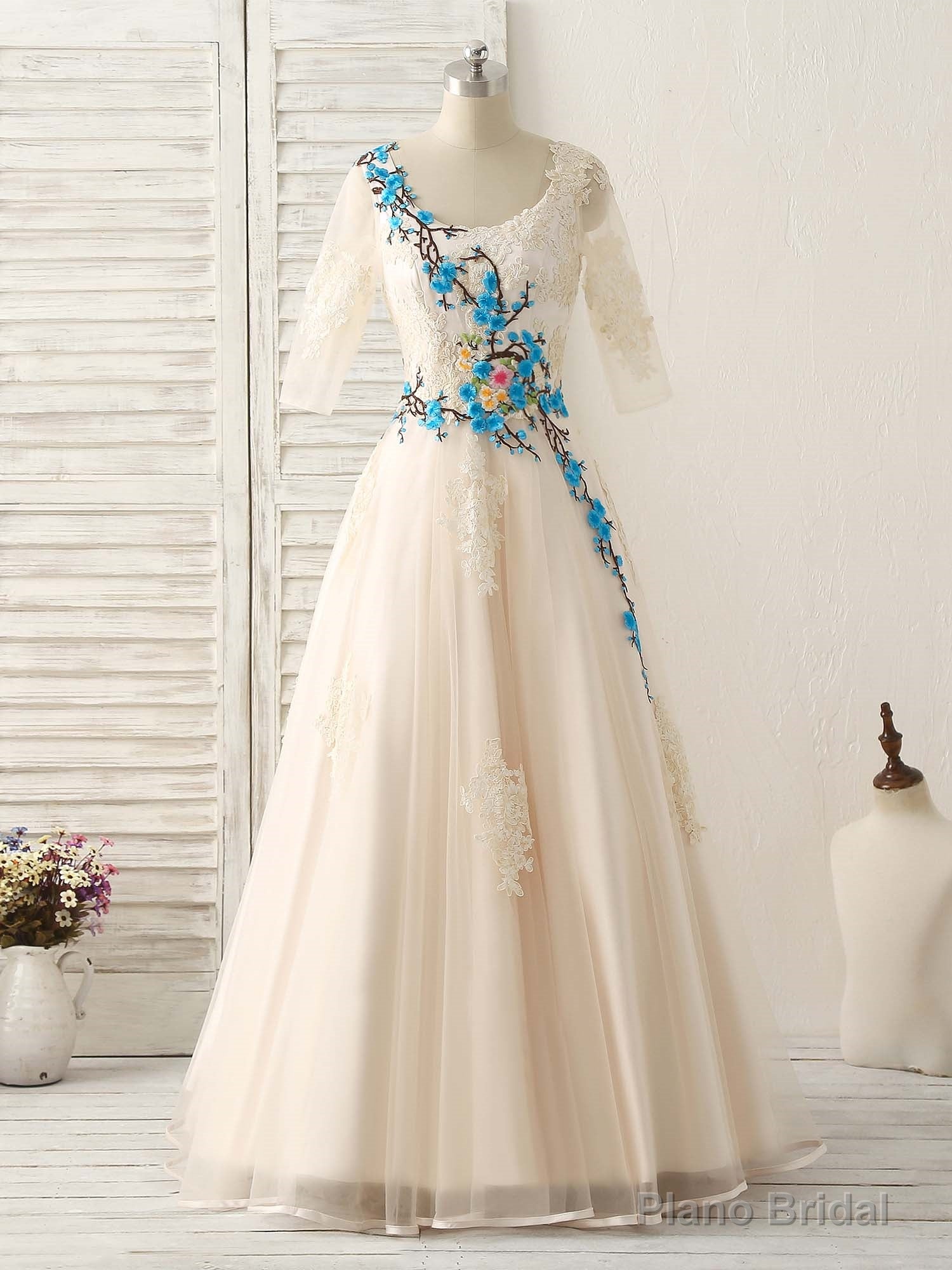 Unique Lace Applique Tulle Long Prom Dress Light Champagne Bridesmaid Dress Main image