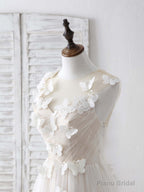 Unique White Round Neck Tulle 3D Lace Applique Long Prom Dresses