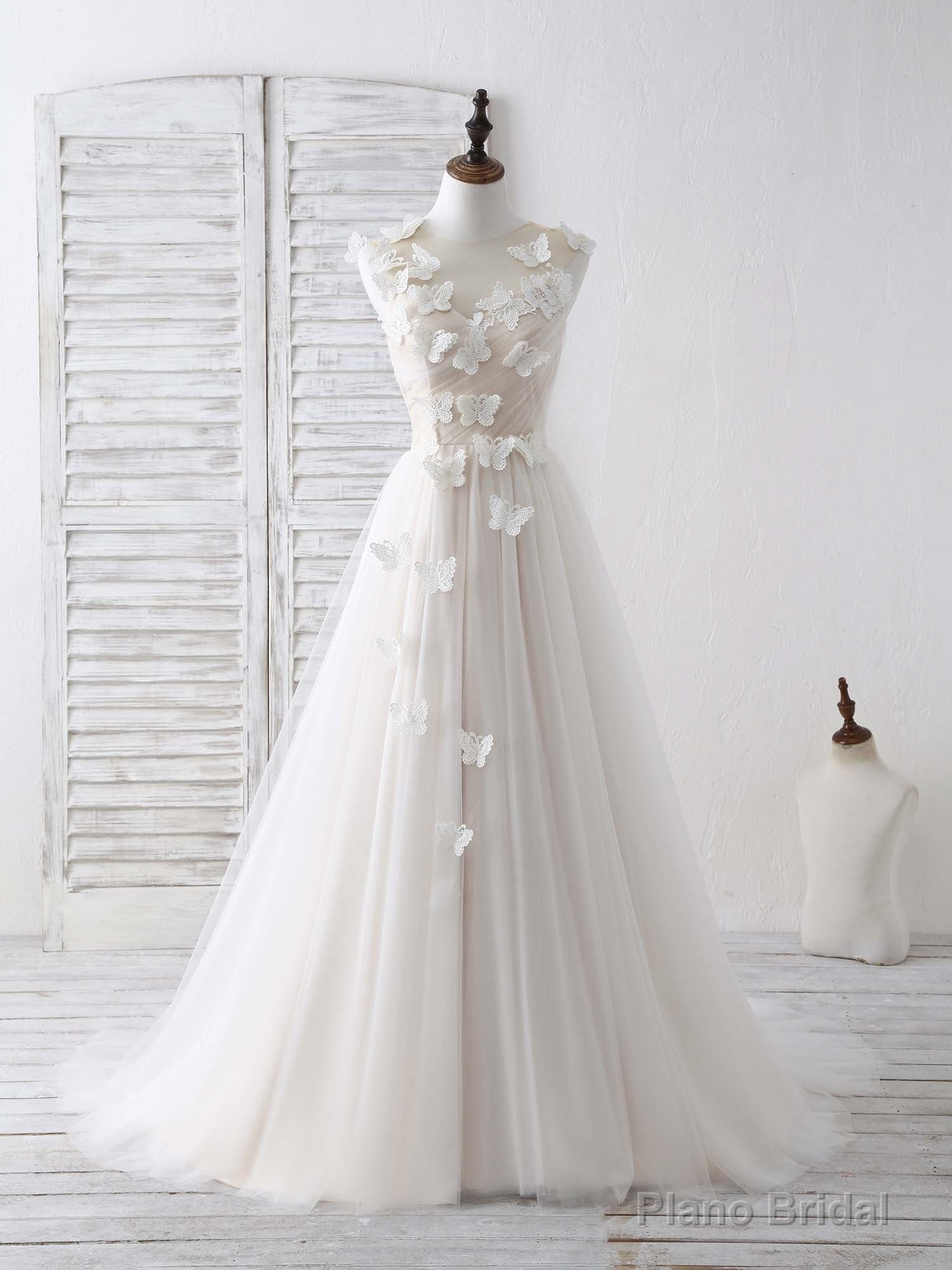 Unique White Round Neck Tulle 3D Lace Applique Long Prom Dresses Secondary image
