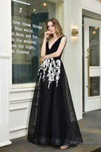 V Neck A-Line Tulle Floor Length Black Prom Dresses with Appliques