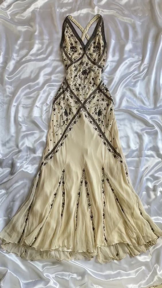 Fairytale Cream Beige/Black/Pink V Neck Sophisticated Elegant Floral Long Formal Evening Formal Prom Dresses Secondary image