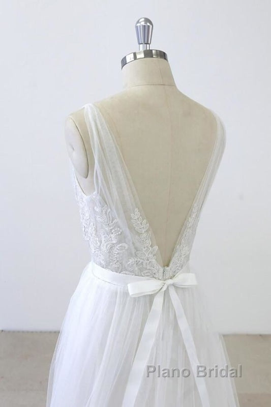 V-neck Ruffle Applqiues Tulle A-line Wedding Dress