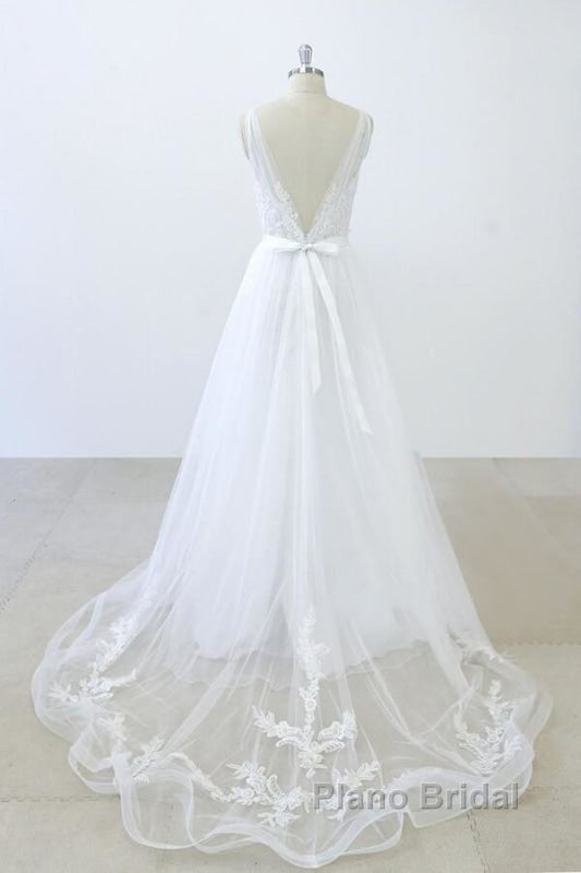 V-neck Ruffle Applqiues Tulle A-line Wedding Dress Secondary image