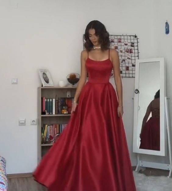 Vintage A Line Straps Floor Length Red Formal Prom Dresses Secondary image