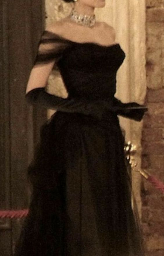 Vintage Ball Gown Black Birthday Party Dresses Off The Shoulder Formal Prom Dresses Secondary image
