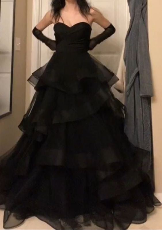 Vintage Ball Gown Strapless Sleeveless Long Tulle Black Formal Prom Dresses Secondary image