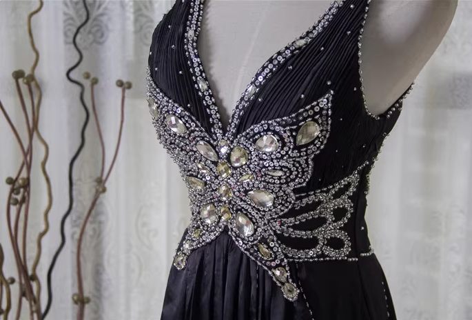 Vintage Black A-Line V-Neck Open Back Butterfly Rhinestone Beaded Satin Long Formal Prom Dresses