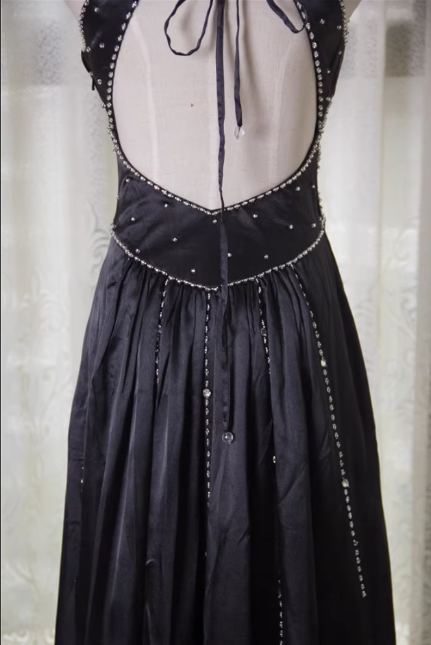 Vintage Black A-Line V-Neck Open Back Butterfly Rhinestone Beaded Satin Long Formal Prom Dresses