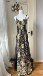 Vintage Black And Gold Mermaid Strappy Sequin Embroidered Long Formal Prom Dresses