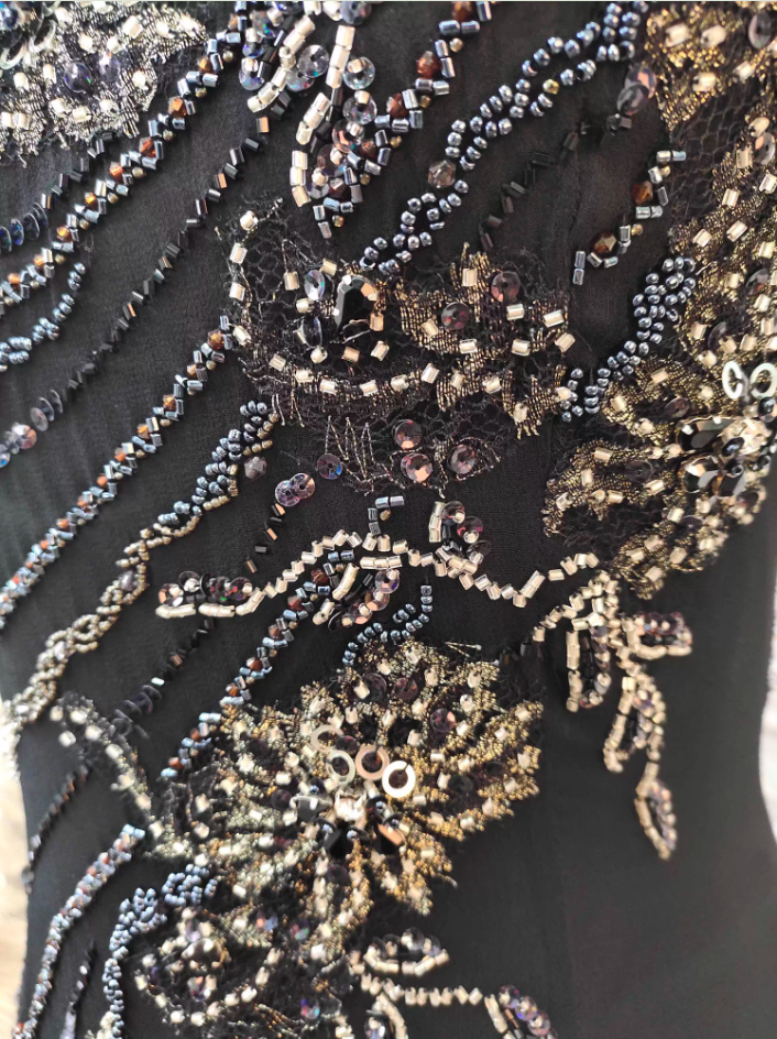 Vintage Black Mermaid Halter Neck Beaded Chiffon Long Formal Prom Dresses