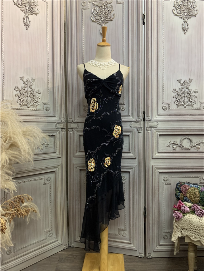 Vintage Black Mermaid Spaghetti Strap Gold Rose Beaded Embroidery Chiffon Long Formal Prom Dresses Secondary image