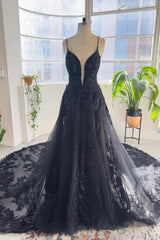 Vintage Black Spaghetti-Straps Sleeveless Long Lace Sequined Wedding Dresses Online