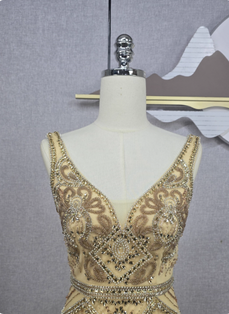 Vintage Champagne Gold Mermaid V-Neck Beaded Embroidered Tulle Long Formal Prom Dresses Secondary image