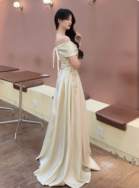 Vintage Champagne Gold Off-The-Shoulder Embroidered Satin Long Formal Prom Dresses