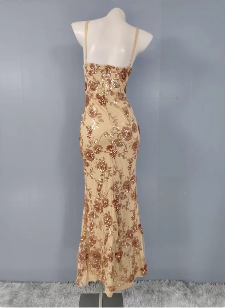 Vintage Champagne Gold Spaghetti Strap V-Neck Rose Sequin Long Formal Prom Dresses