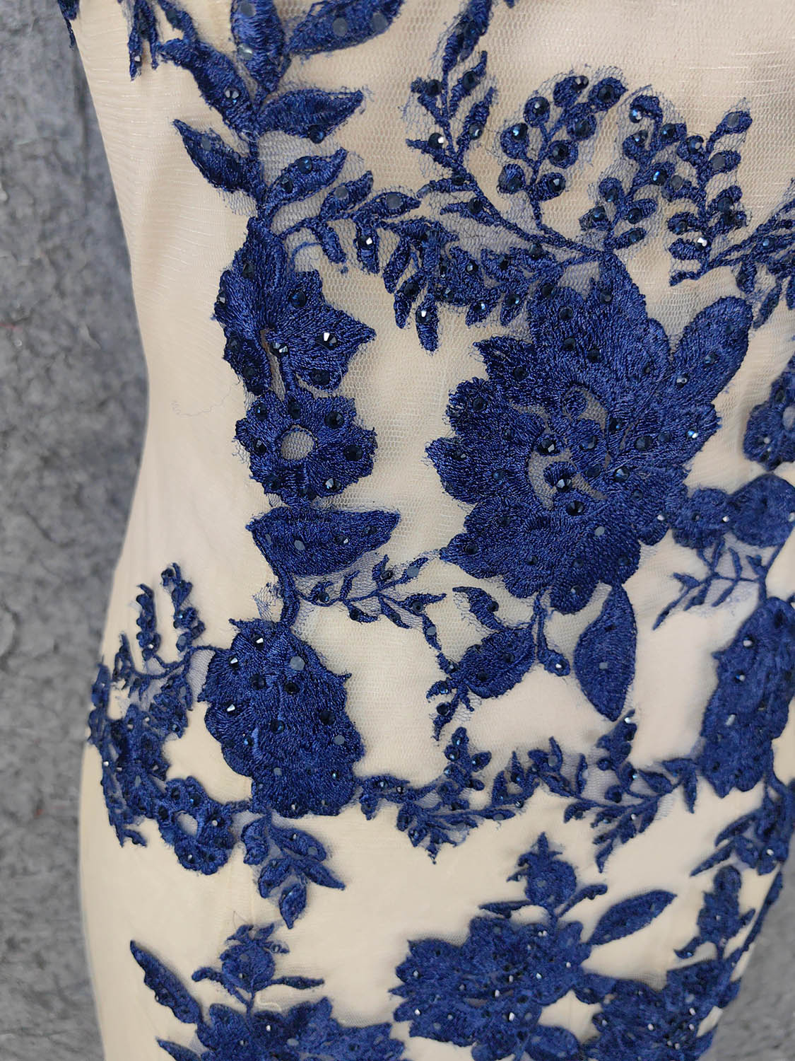 Vintage Cream Navy Mermaid Crew Neck Sleeveless Embroidered Tulle Long Formal Prom Dresses