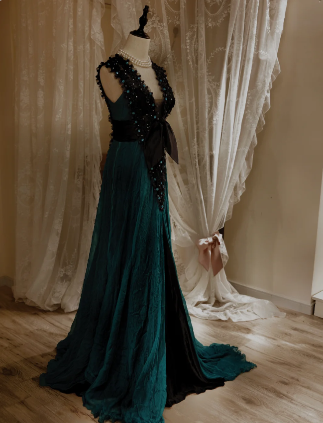 Vintage Dark Green A-Line V-Neck Bow Beaded Chiffon Long Formal Prom Dresses