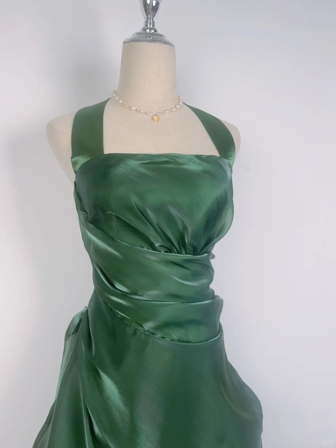 Vintage Dark Green Halter Neck Floral Mini Homecoming Dresses Secondary image