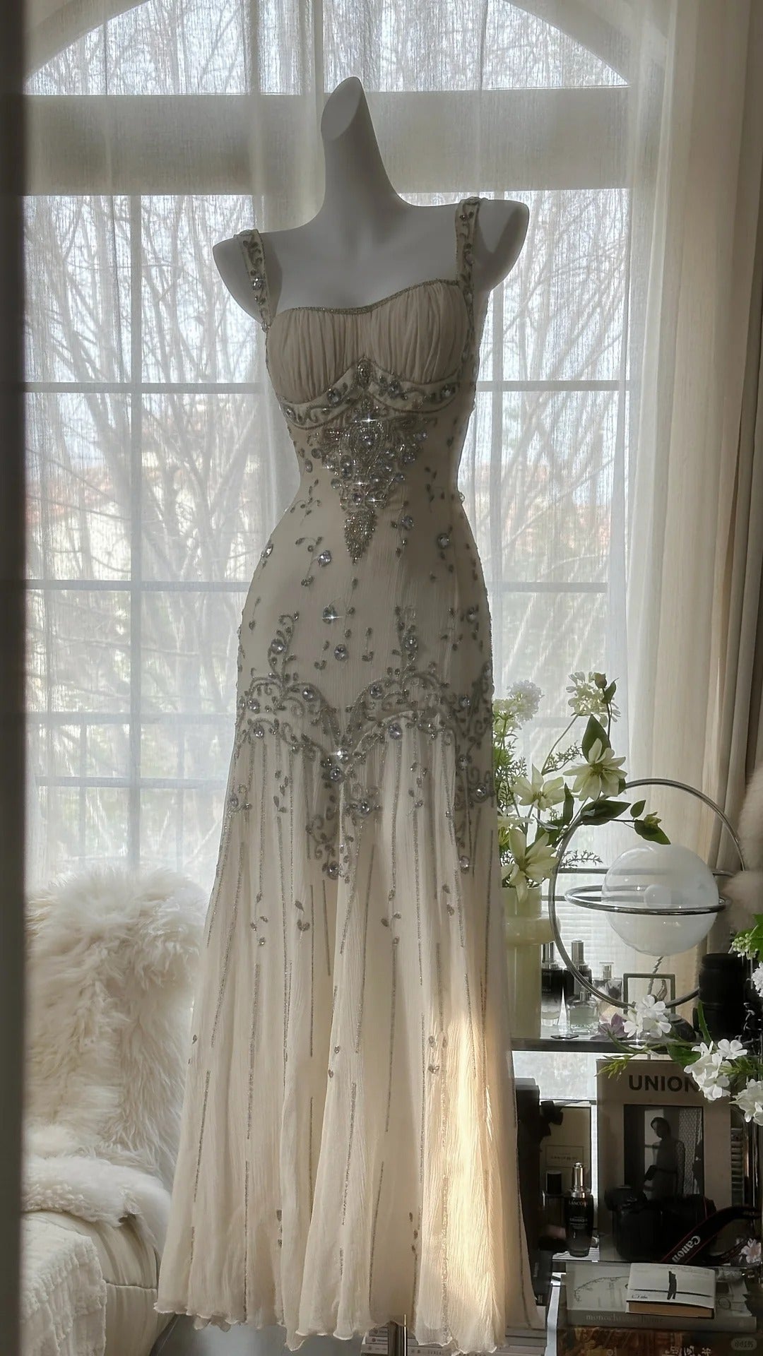 Vintage Formal Evening Dresses, Light Champagne Long Sleeveless Party Gowns Main image