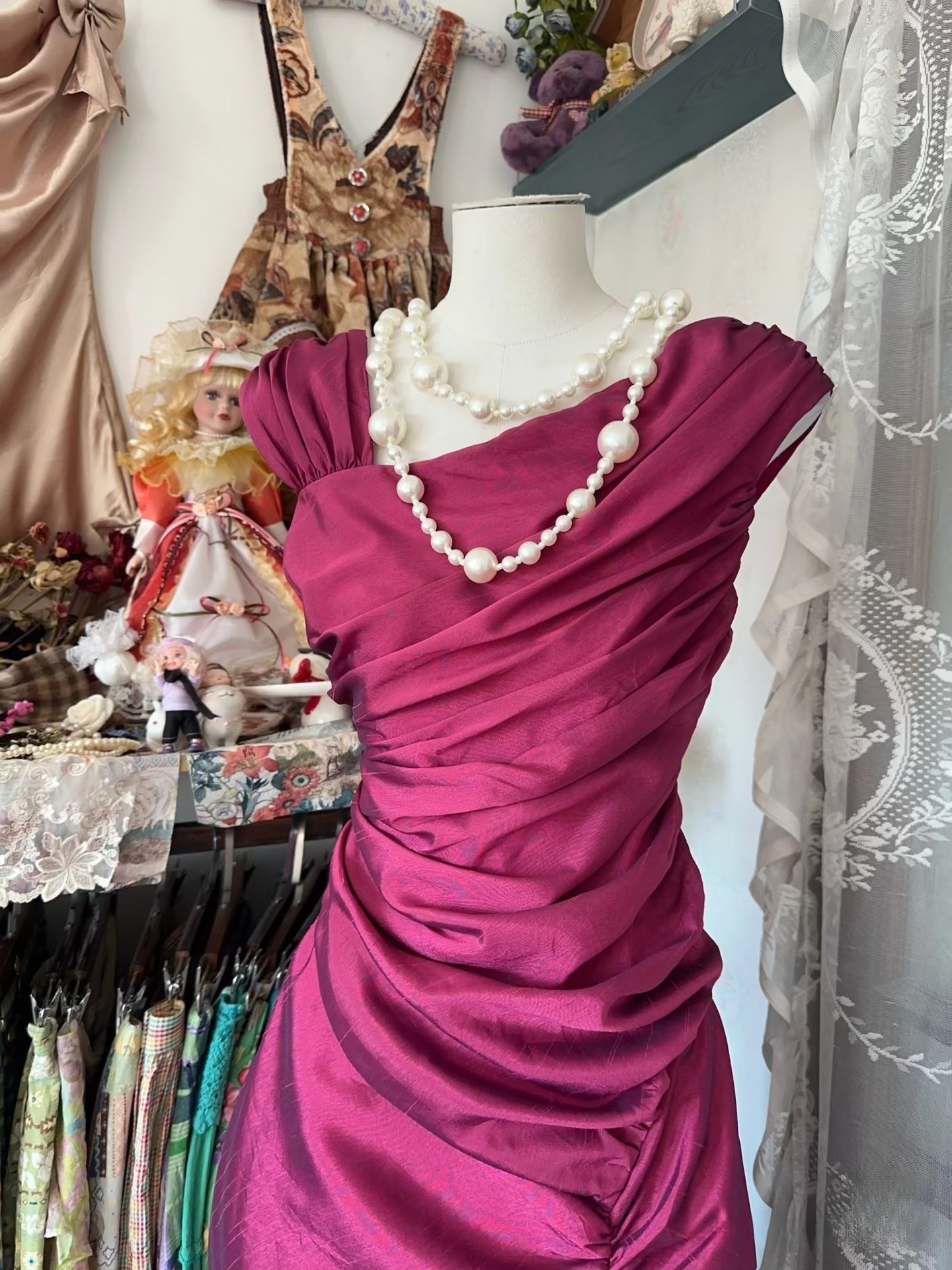 Vintage Fashion Mermaid Floor Length Hot Pink Satin Formal Evening Dresses Formal Prom Dresses Secondary image