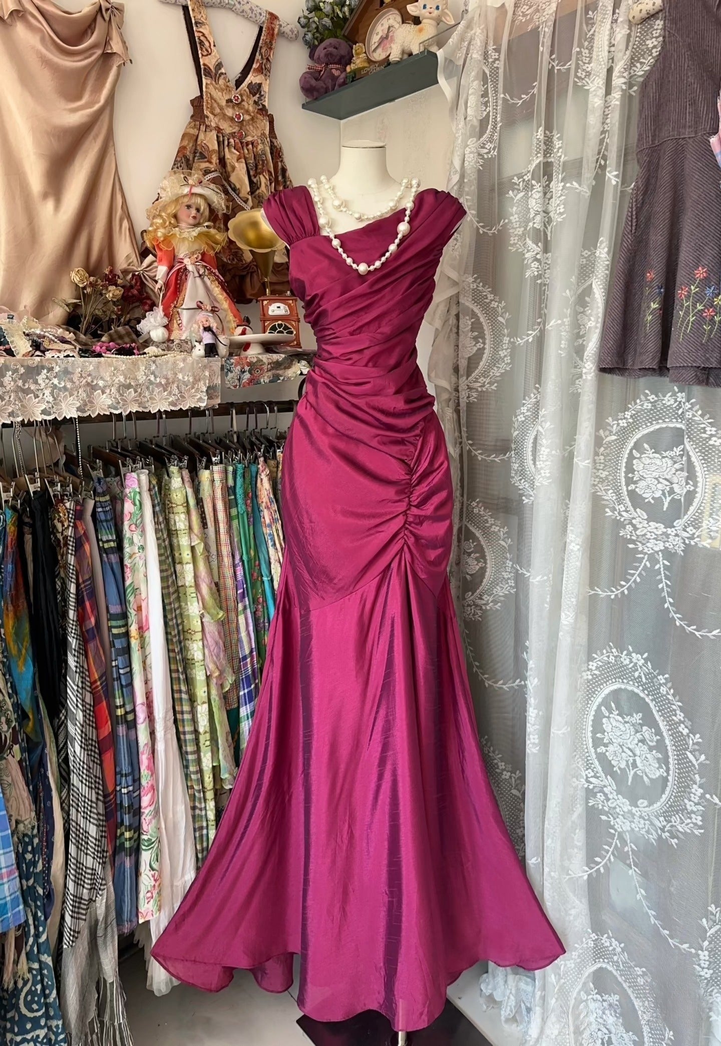 Vintage Fashion Mermaid Floor Length Hot Pink Satin Formal Evening Dresses Formal Prom Dresses Main image