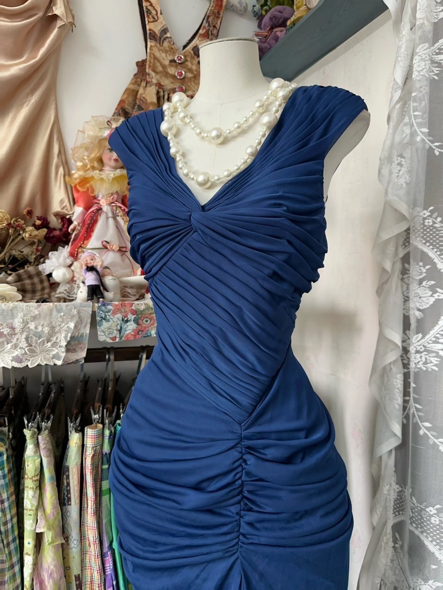 Vintage Fashion Mermaid V Neckline Navy Blue Floor Length Formal Evening Dresses Formal Prom Dresses Secondary image