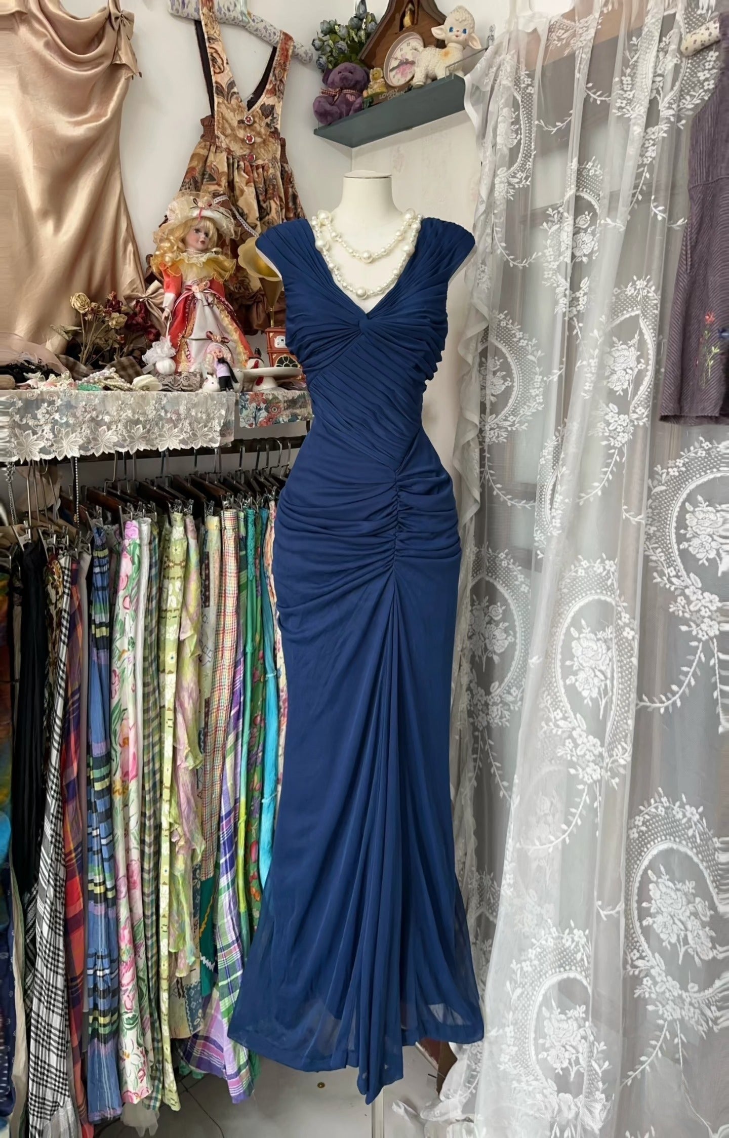 Vintage Fashion Mermaid V Neckline Navy Blue Floor Length Formal Evening Dresses Formal Prom Dresses Main image
